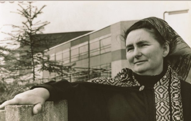 DqI8LmWWwAI-0R1.jpg-large