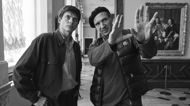 ralph-fiennes_oleg-ivenko_the-white-crow