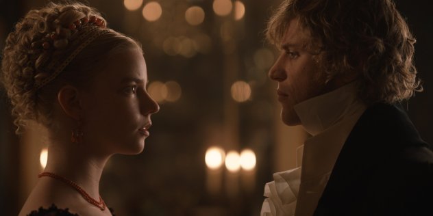 Anya-Taylor-Joy-and-Johnny-Flynn-in-Emma-2020