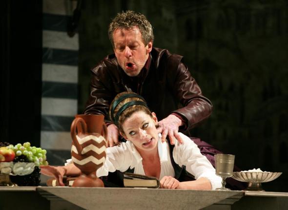 the-taming-of-the-shrew_-2008_-petruchio-starves-katherina_2008_photo-by-simon-annand-_c_-rsc_102175.tmb-img-912